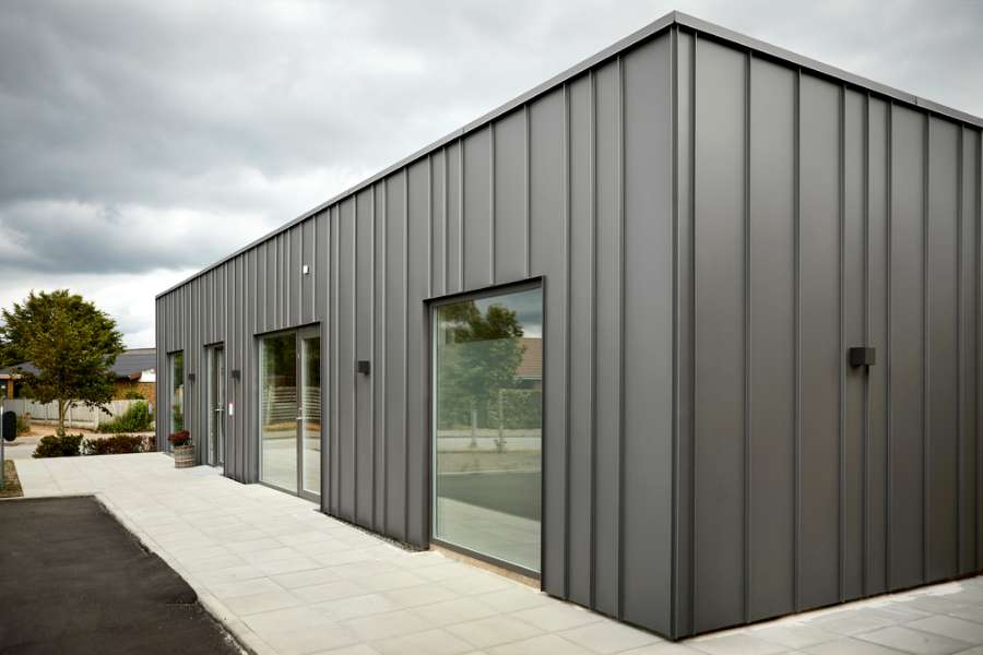 Stabile Stahlprofile beherbergen Physiotherapeuten, die Sie fit halten, Ranunkelvej 11A, 6900 Skjern, Dänemark